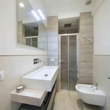 Hostdomus - Stella Maris * Alassio