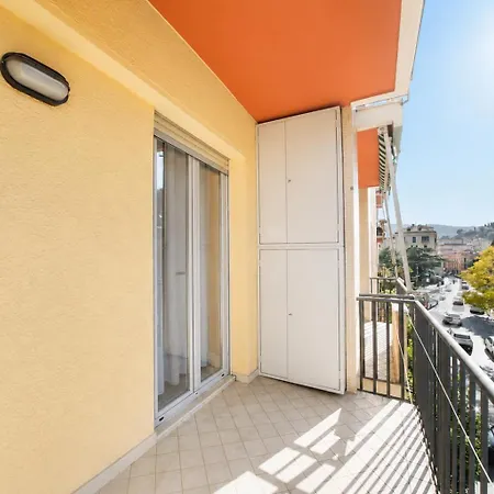 Hostdomus - Stella Maris * Alassio
